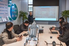 北汽集团全天气电池青年突击队实现超快充即1