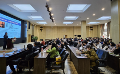 院副院长赵玺掌管演讲会